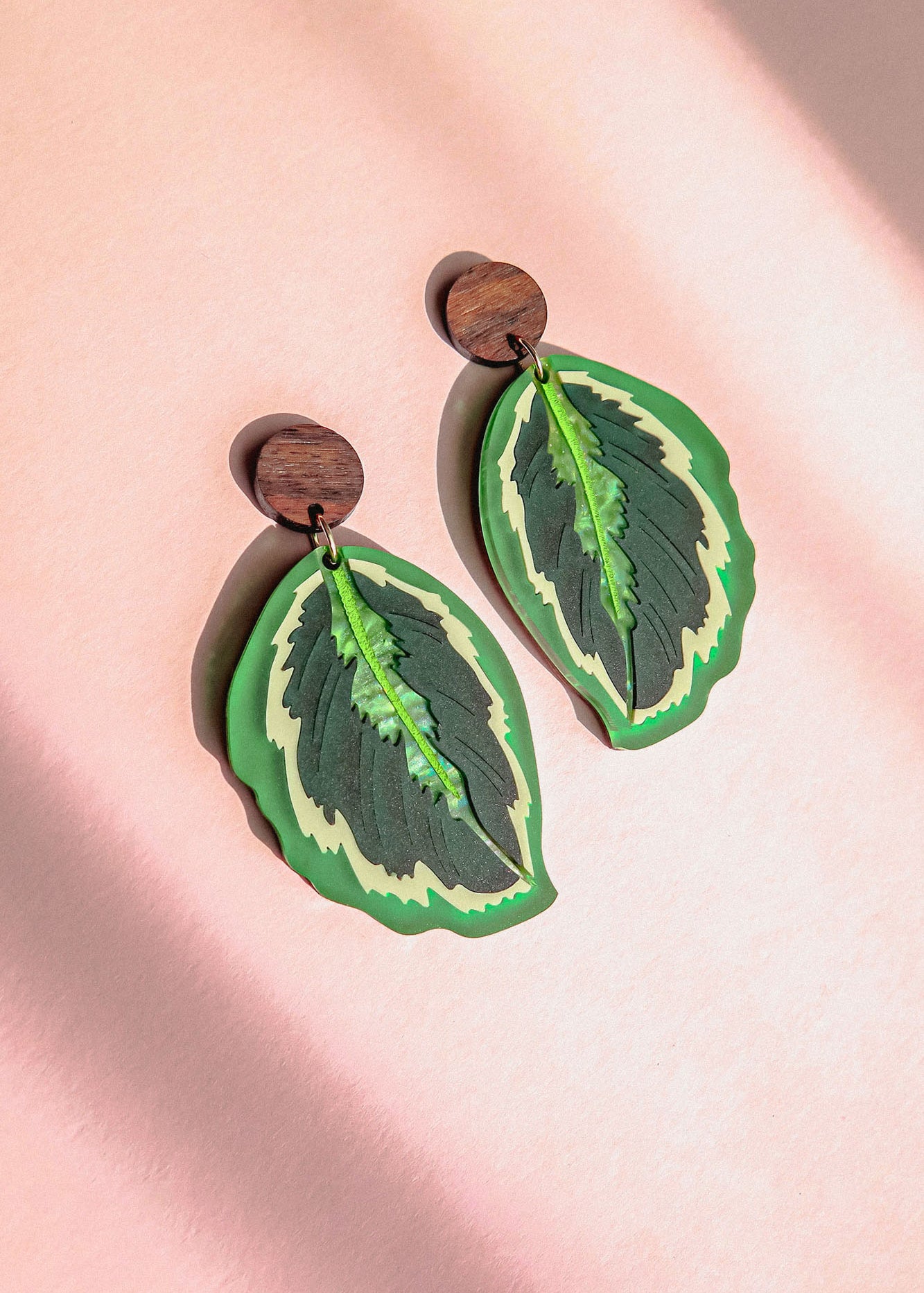 Calathea Medallion Earrings - Green - DORUZOVA