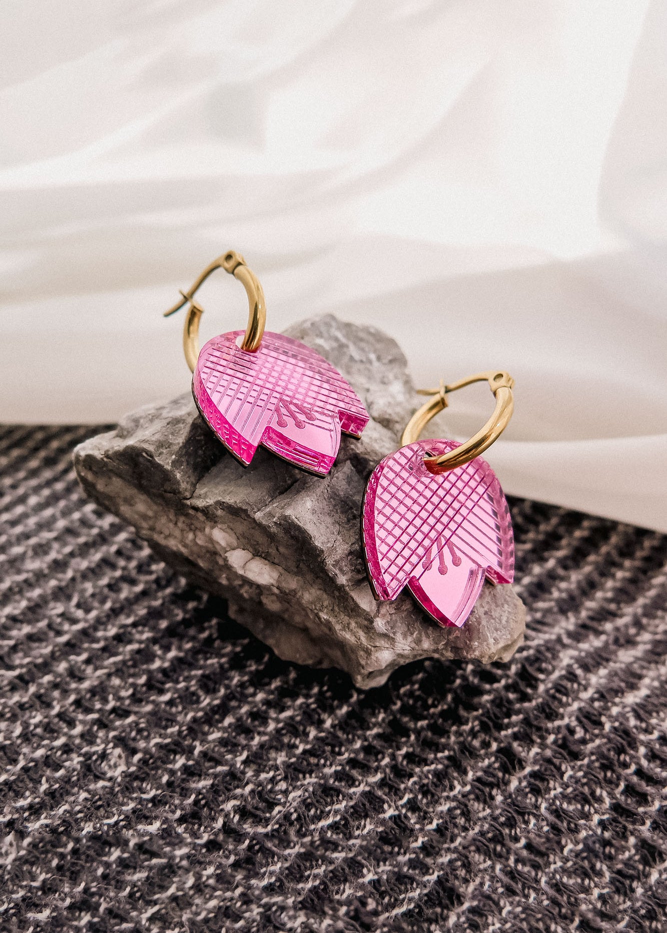 Tulip Hoops - DORUZOVA